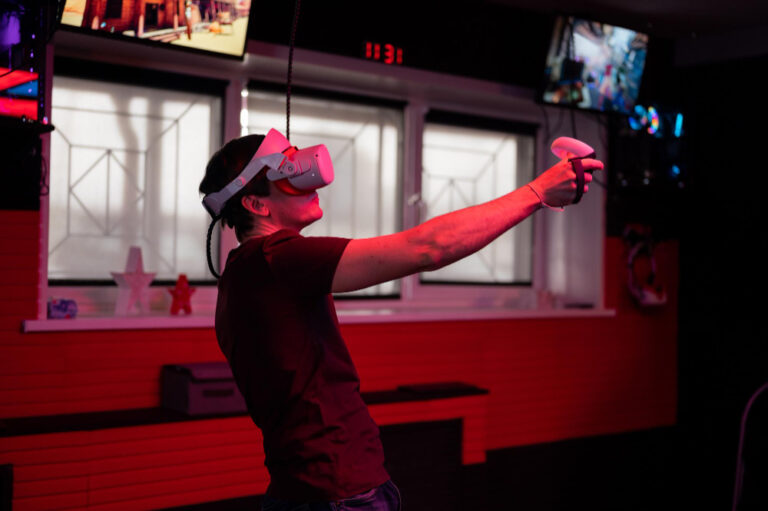 The future of fun: combining vr escape rooms and casinos