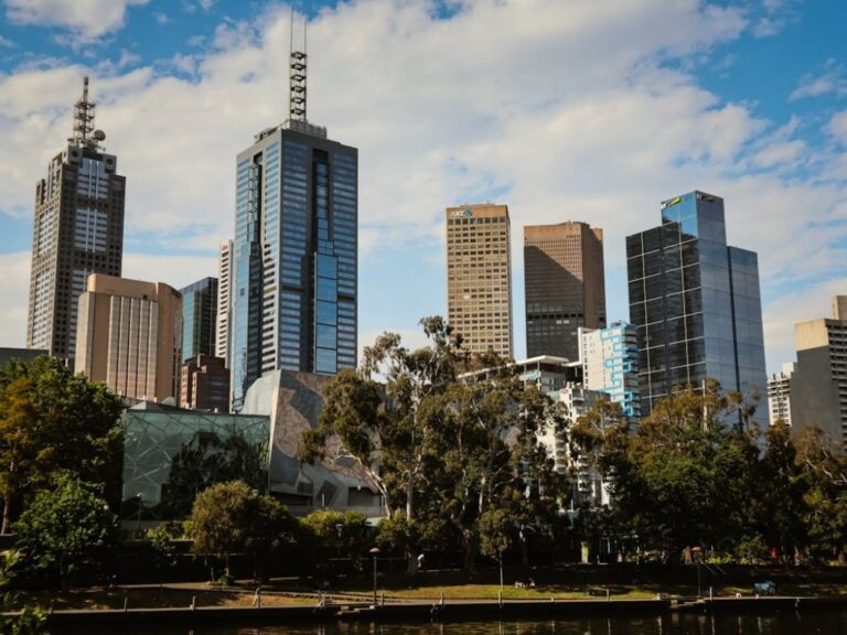 17 exciting activities in melbourne for adults