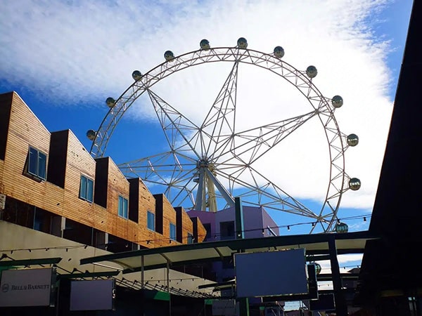 Go for a spin on the Melbourne Star