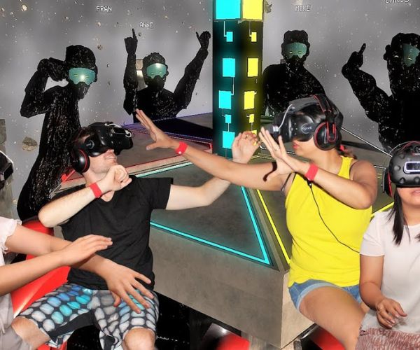 Broad Audience, VR Escape Rooms