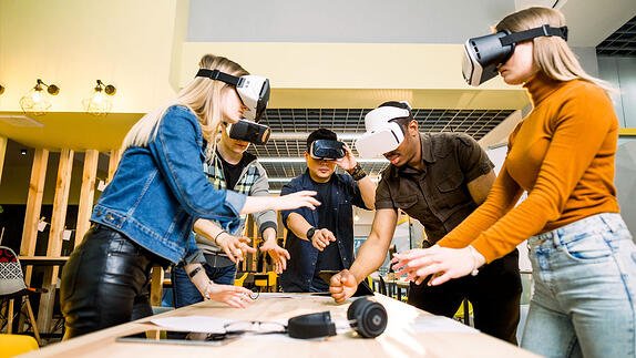 5 reasons your team will thank you for vr team building activities